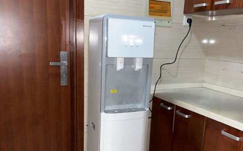 上海市興城商務廣場某公司-出租直飲水機MR-1250案例