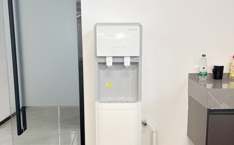 上海奉賢經濟開發區某公司 租賃美辰反滲透直飲水機MR-1250